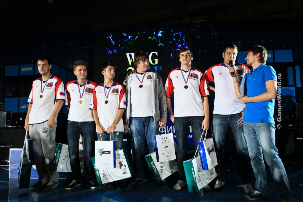 Moscow five. Команда Moscow Five. Moscow Five CS. WCG 2003 Россия. Moscow Five Nirvana_SF.